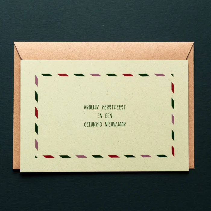 Santa Letter Kerstkaart met rood-groen-roze postrand en tekst: vrolijk kerstfeest en een gelukkig nieuwjaar.