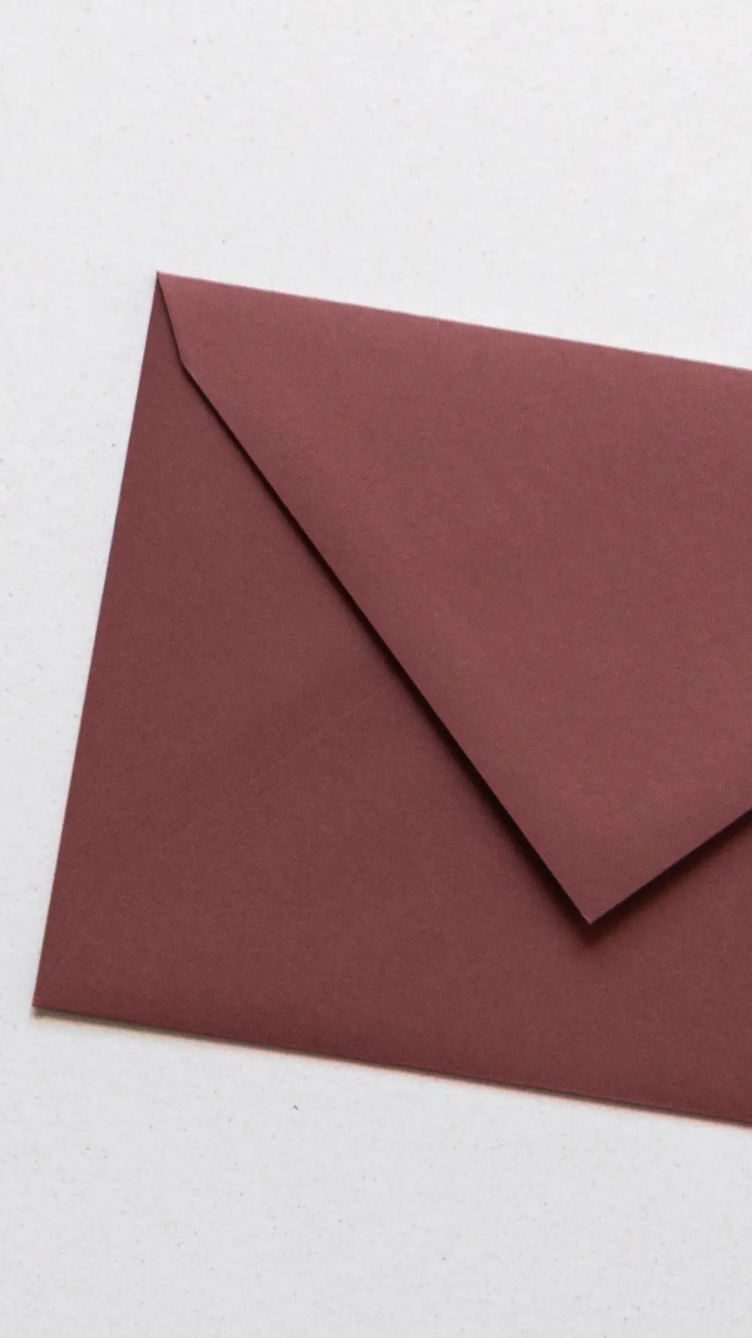 Envelop in de kleur Rosebud in papiersoort Keaykolour.